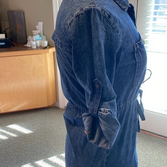 Denim Shirt Dress Size XS in Like New Condition - Picture 4 of 8
